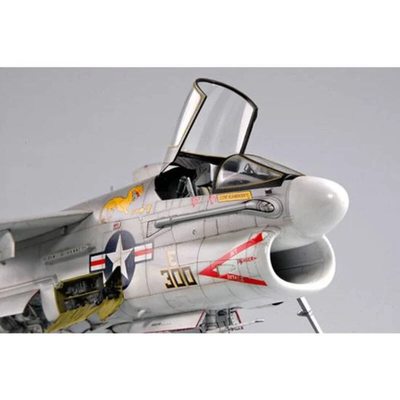 Trumpeter USS A-7E CORSAIR II - Afbeelding 4