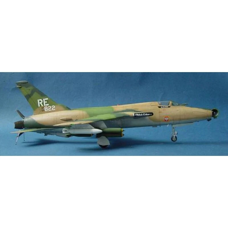 Trumpeter Republic F-105D Thunderchief - Afbeelding 4