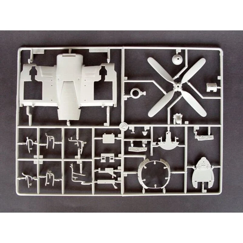 Trumpeter Vought F4U-4 Corsair - Afbeelding 7